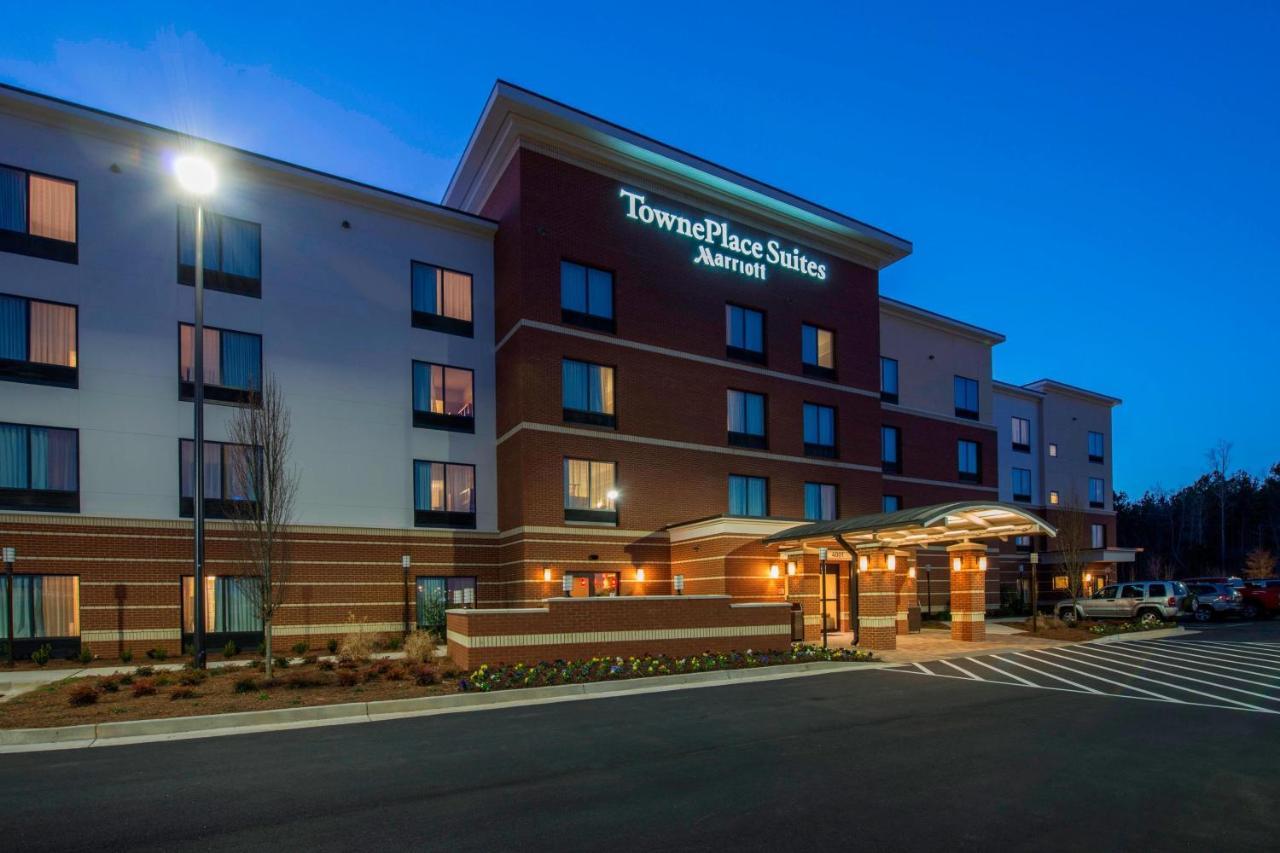 Towneplace Suites By Marriott Нюнан Екстериор снимка