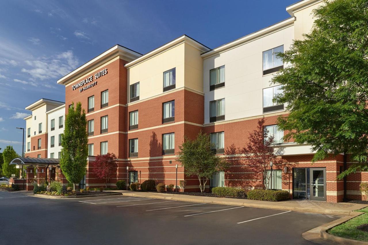 Towneplace Suites By Marriott Нюнан Екстериор снимка