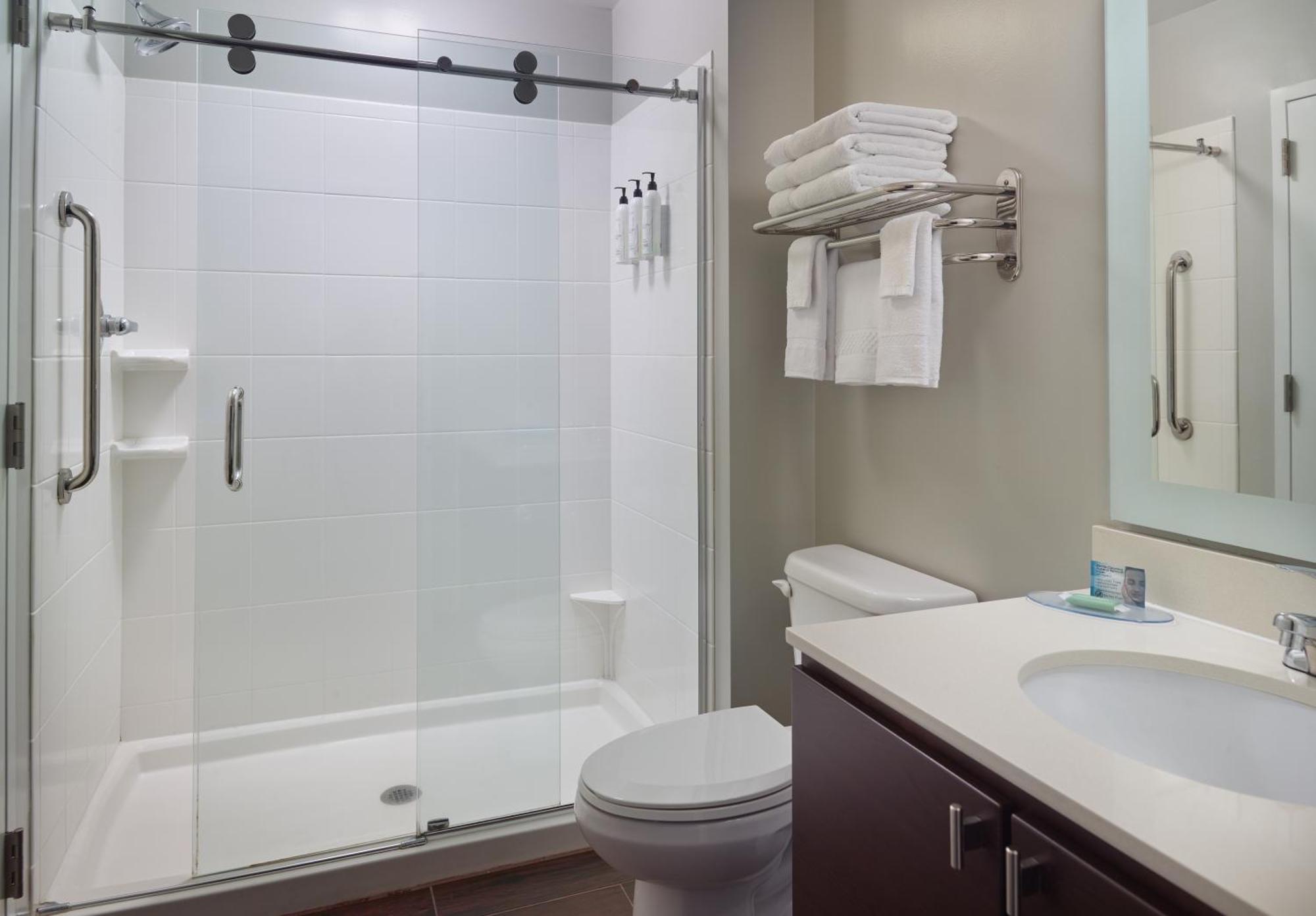 Towneplace Suites By Marriott Нюнан Екстериор снимка