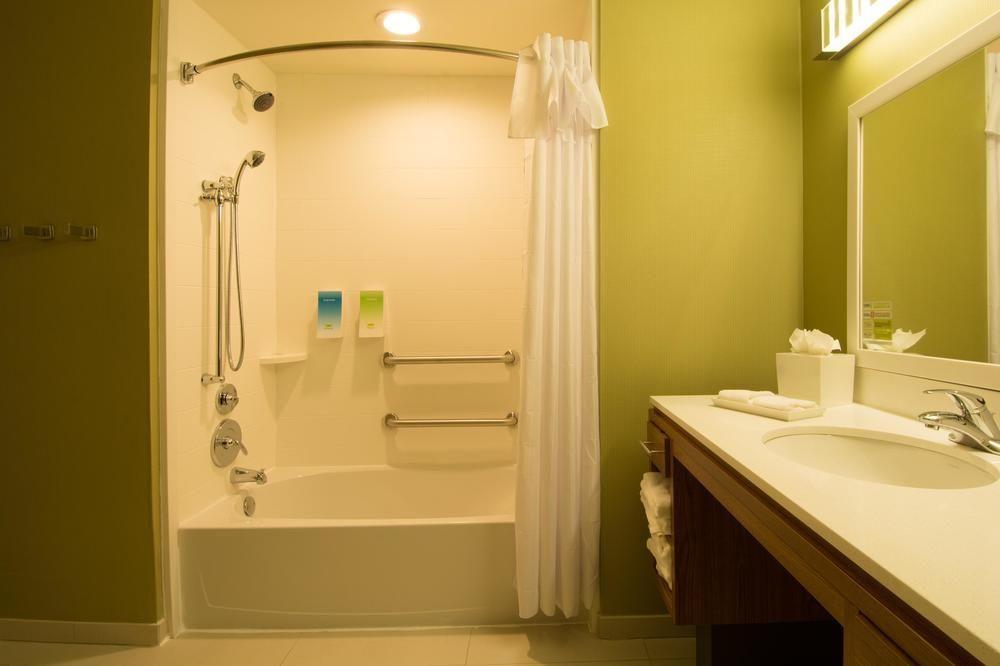 Towneplace Suites By Marriott Нюнан Екстериор снимка